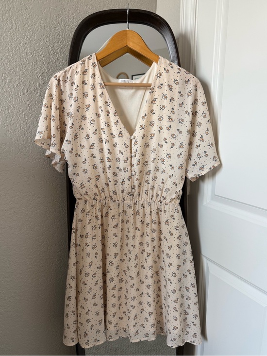 Sienna Sky Dresses & Skirts - Sienna Sky Ivy Floral Mini Dress - Medium